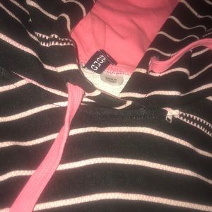 H&M’s Zipper Hoodie